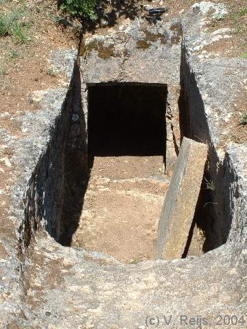 Tholos grvae 014 at Armenoi